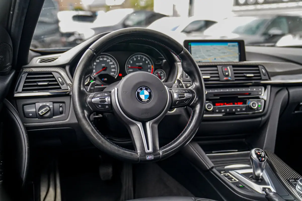 M3 | Carbon Dak | Origineel NL | BMW LED | M Drivers Package | Camera | 100% onderhouden | Carbon accenten | 431PK |