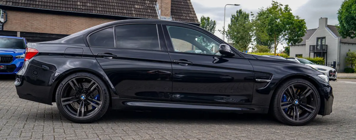 M3 | Carbon Dak | Origineel NL | BMW LED | M Drivers Package | Camera | 100% onderhouden | Carbon accenten | 431PK |