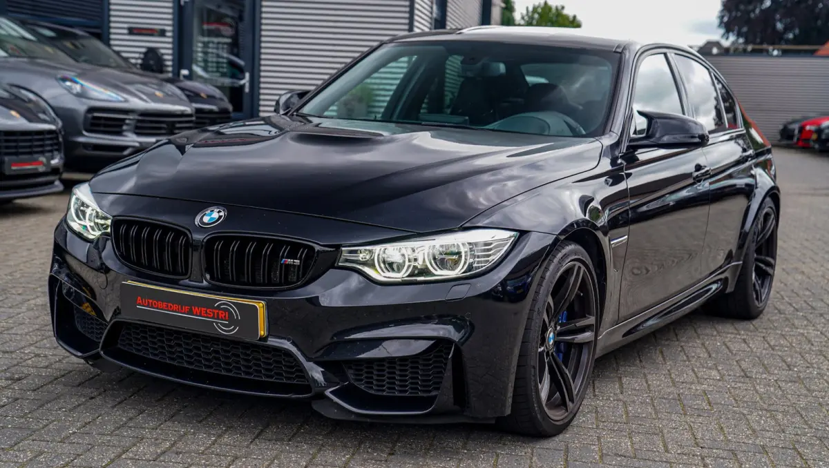 M3 | Carbon Dak | Origineel NL | BMW LED | M Drivers Package | Camera | 100% onderhouden | Carbon accenten | 431PK |