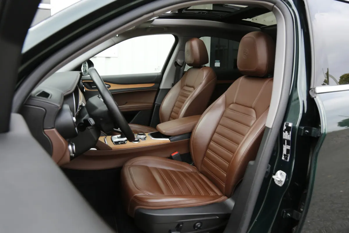 2.0 T 280PK Q4 AWD Ti*Perfect Alfa Onderh.*Pano/ACC met stuurhulp/Leder/Stoelverw./Stuurverw./Apple Carplay-Android/Dodehoek/Rijstrook/Memorie/Keyless Entry+Go/DAB/LED/Camera/Parkeersens.V+A