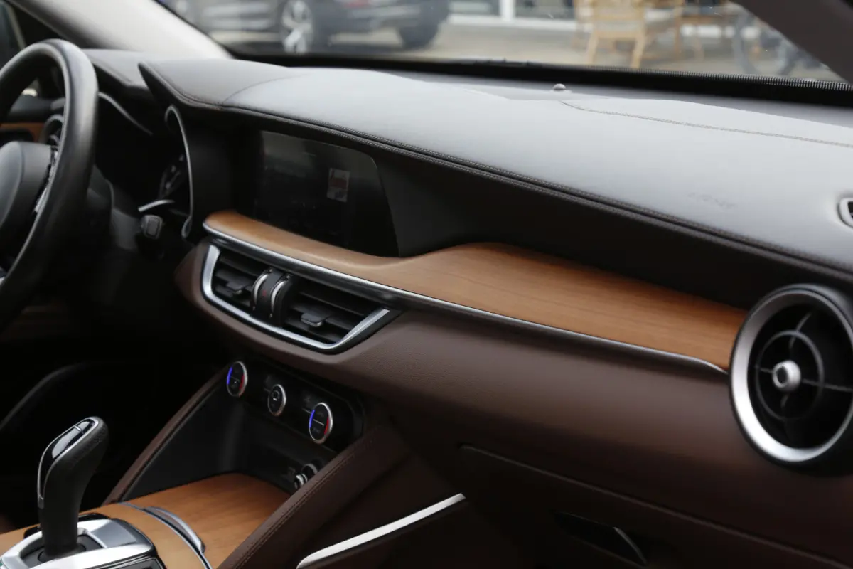 2.0 T 280PK Q4 AWD Ti*Perfect Alfa Onderh.*Pano/ACC met stuurhulp/Leder/Stoelverw./Stuurverw./Apple Carplay-Android/Dodehoek/Rijstrook/Memorie/Keyless Entry+Go/DAB/LED/Camera/Parkeersens.V+A