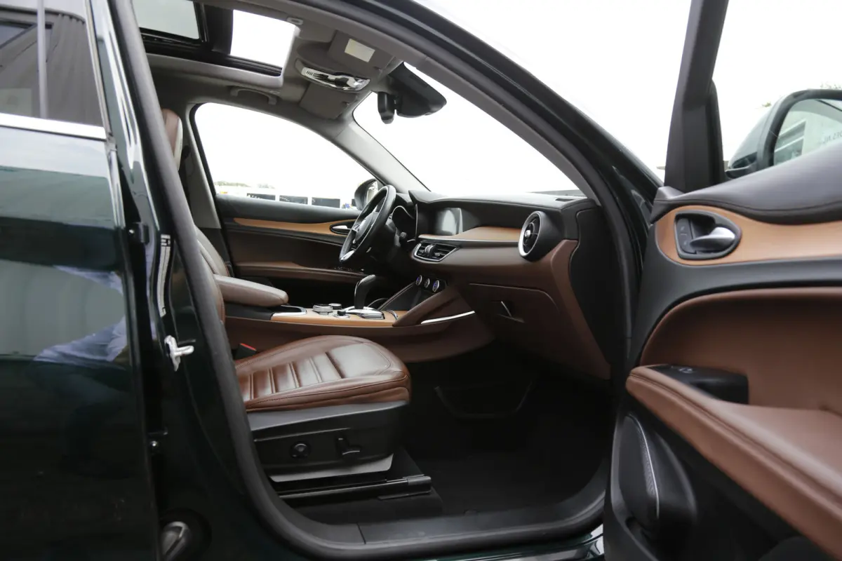 2.0 T 280PK Q4 AWD Ti*Perfect Alfa Onderh.*Pano/ACC met stuurhulp/Leder/Stoelverw./Stuurverw./Apple Carplay-Android/Dodehoek/Rijstrook/Memorie/Keyless Entry+Go/DAB/LED/Camera/Parkeersens.V+A