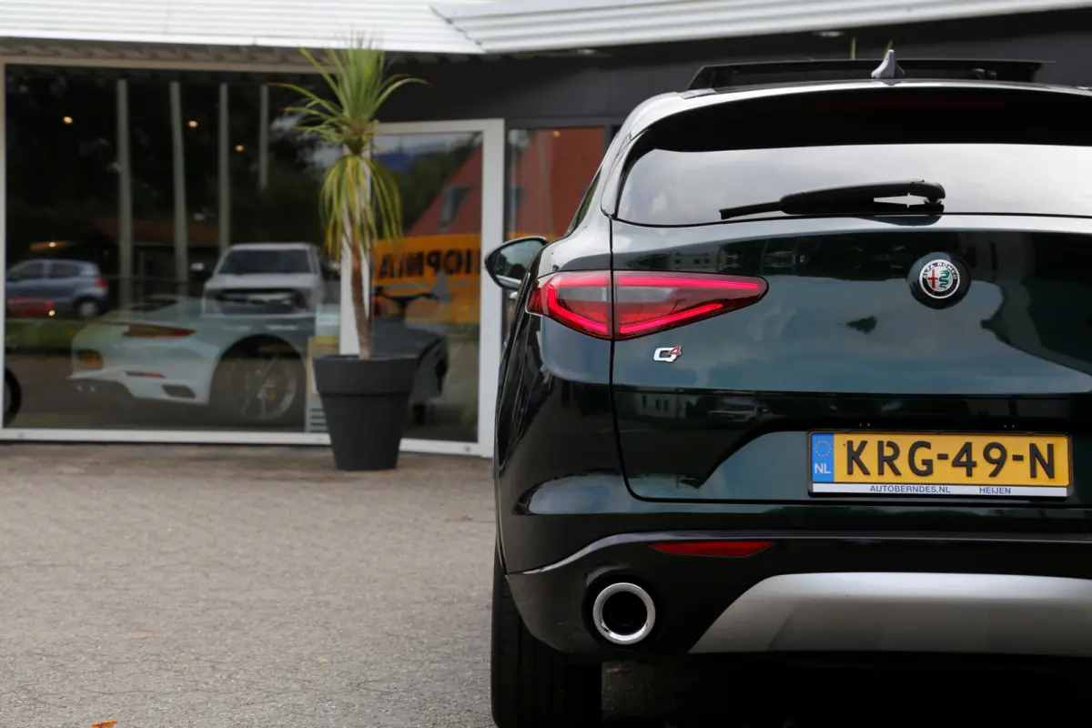 2.0 T 280PK Q4 AWD Ti*Perfect Alfa Onderh.*Pano/ACC met stuurhulp/Leder/Stoelverw./Stuurverw./Apple Carplay-Android/Dodehoek/Rijstrook/Memorie/Keyless Entry+Go/DAB/LED/Camera/Parkeersens.V+A
