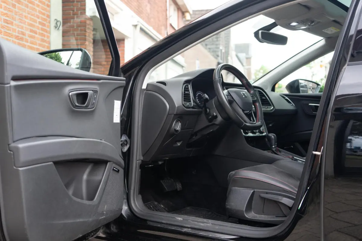 1.8 TSI FR Pano / Camera / Navi