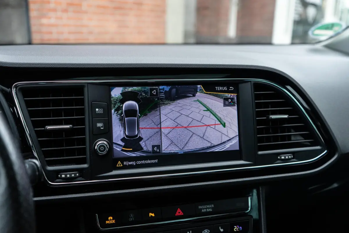 1.8 TSI FR Pano / Camera / Navi