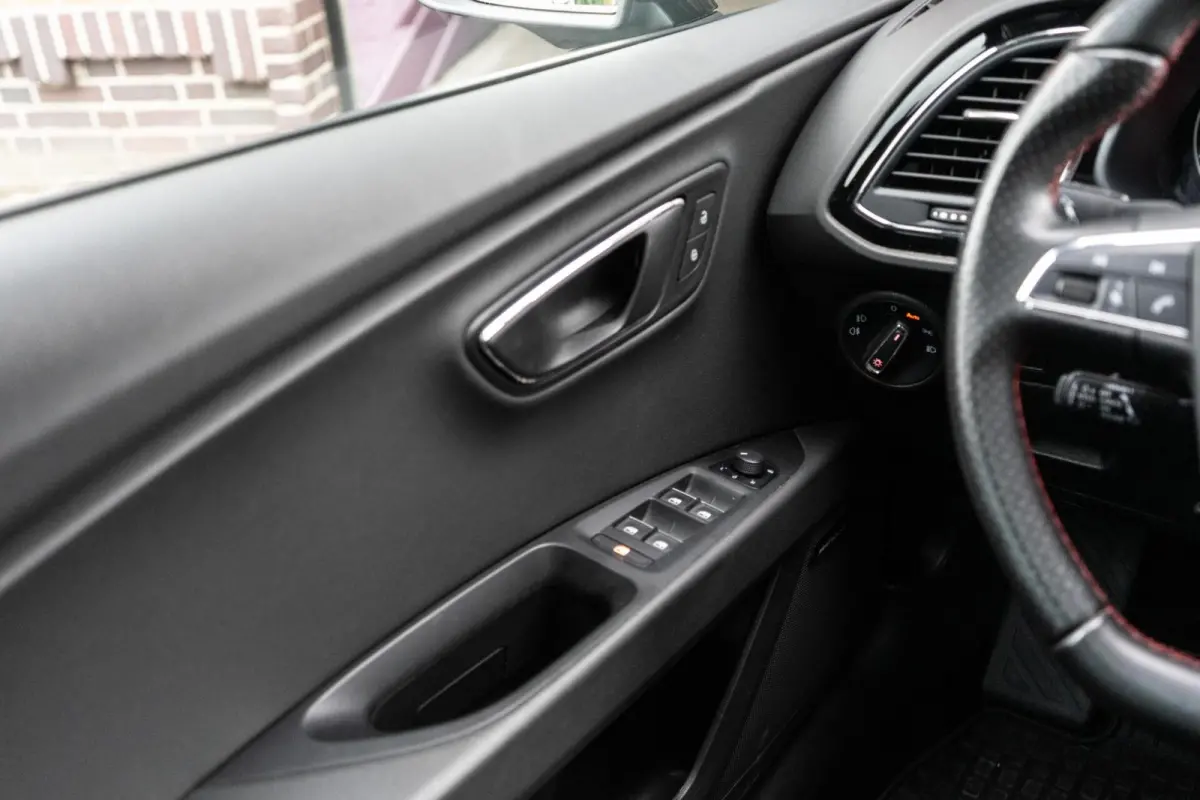 1.8 TSI FR Pano / Camera / Navi