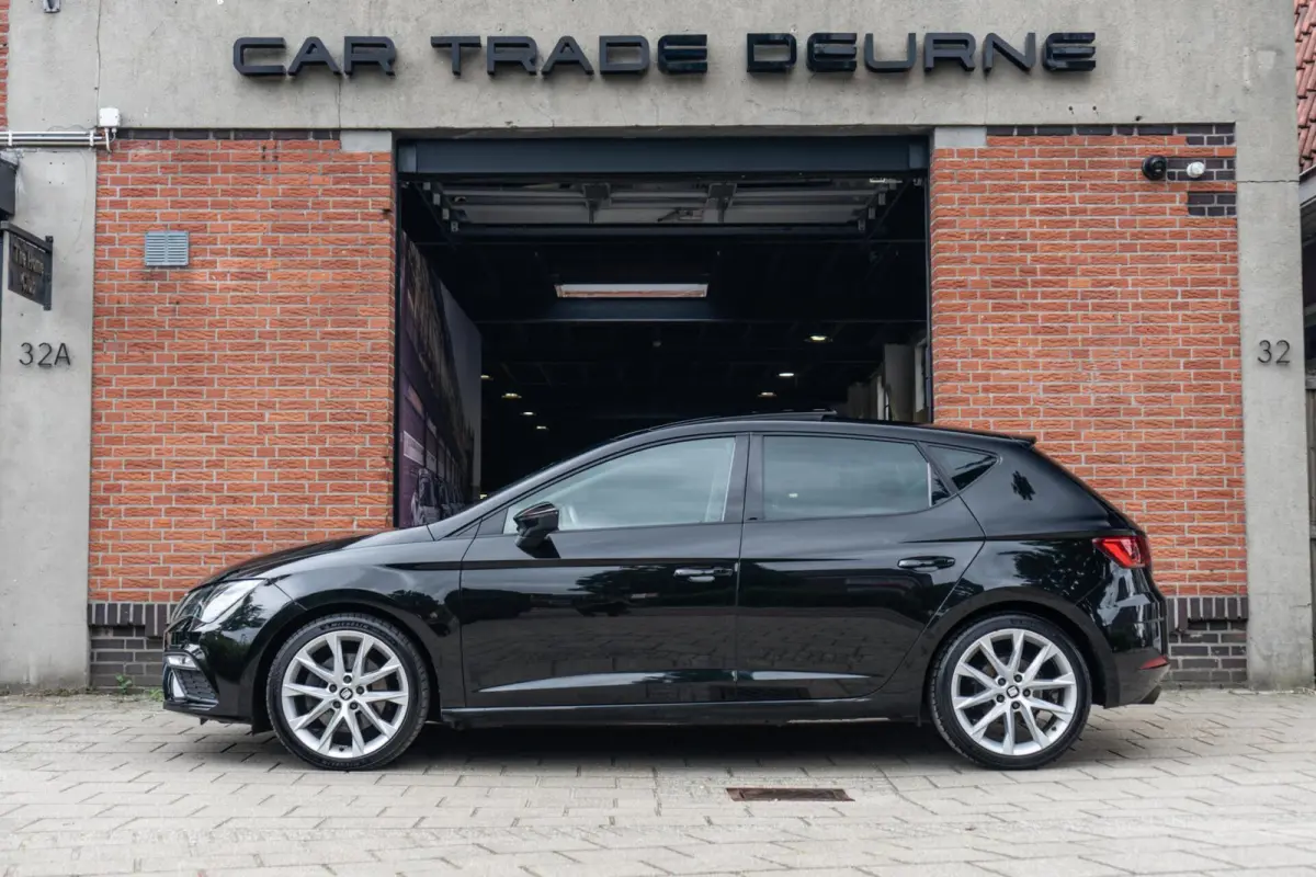 1.8 TSI FR Pano / Camera / Navi