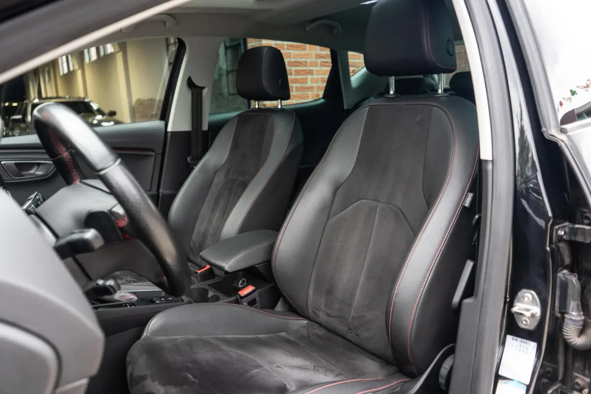 1.8 TSI FR Pano / Camera / Navi