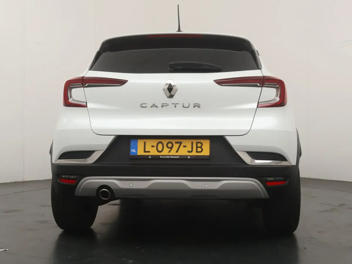 TCe 140 EDC GPF Intens | AUTOMAAT | Parkeercamera | Navigatie | BOSE Audio |