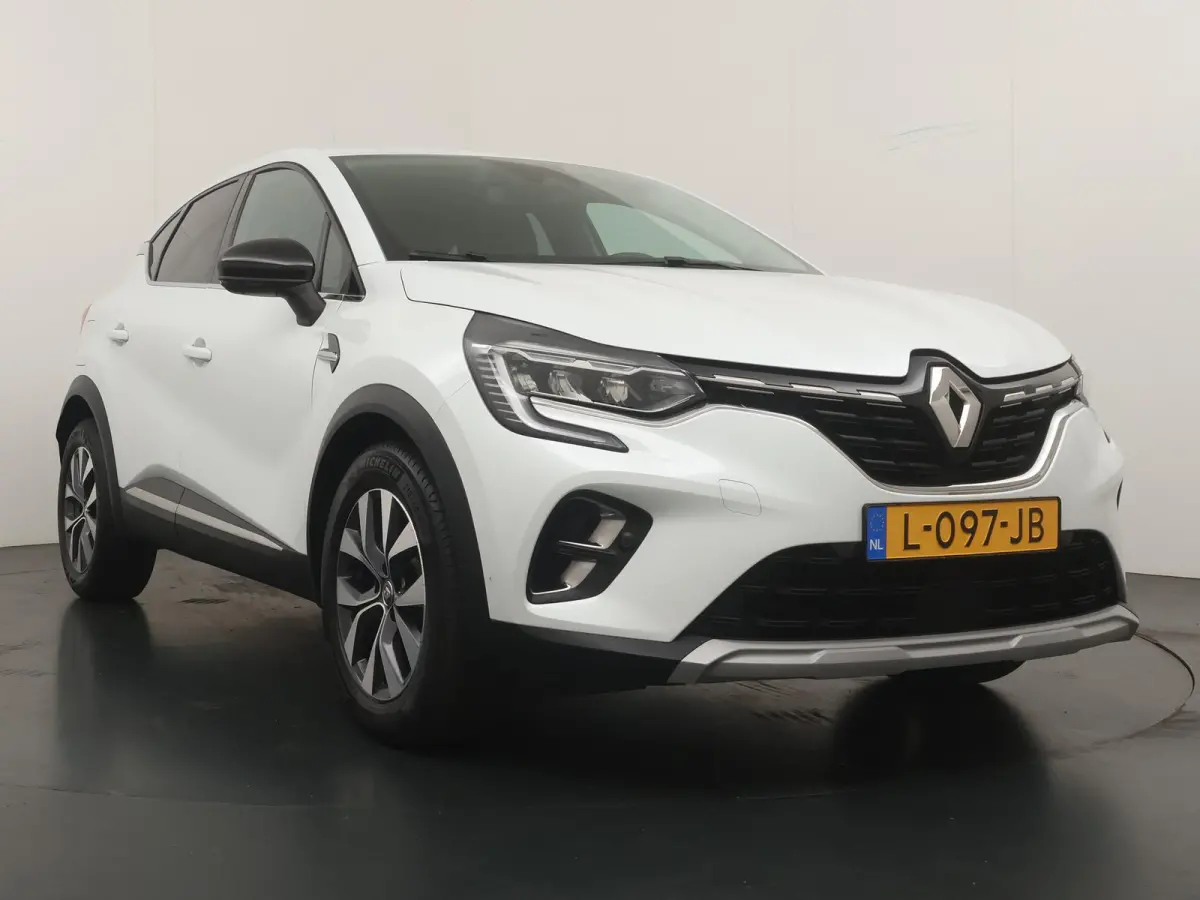 TCe 140 EDC GPF Intens | AUTOMAAT | Parkeercamera | Navigatie | BOSE Audio |