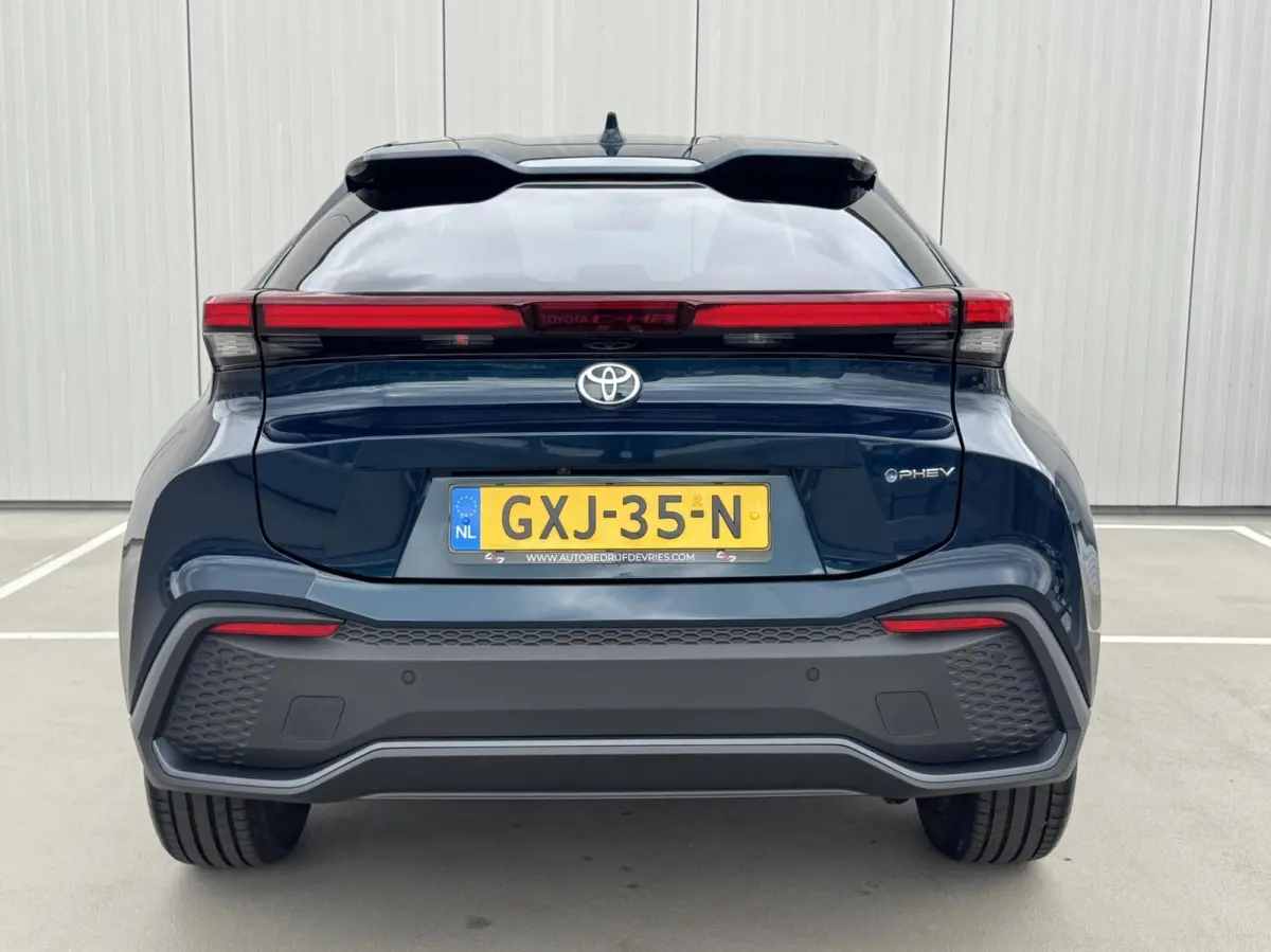 2.0 Plug-in Hybrid 220 First Edition|NL-Auto