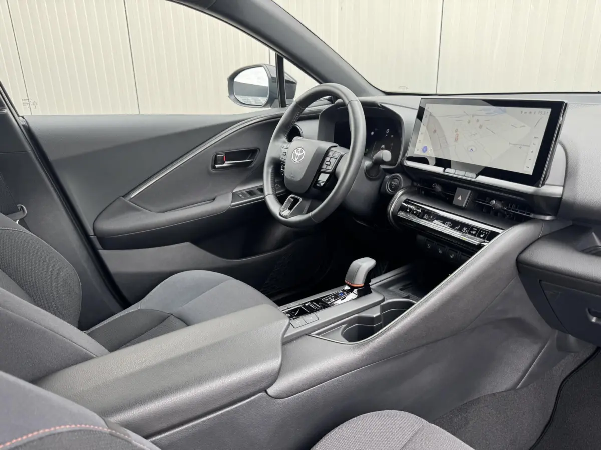 2.0 Plug-in Hybrid 220 First Edition|NL-Auto