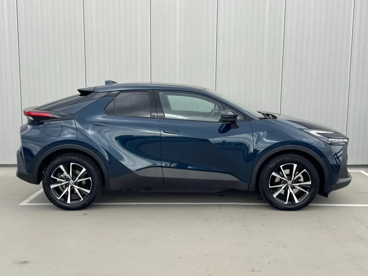 2.0 Plug-in Hybrid 220 First Edition|NL-Auto