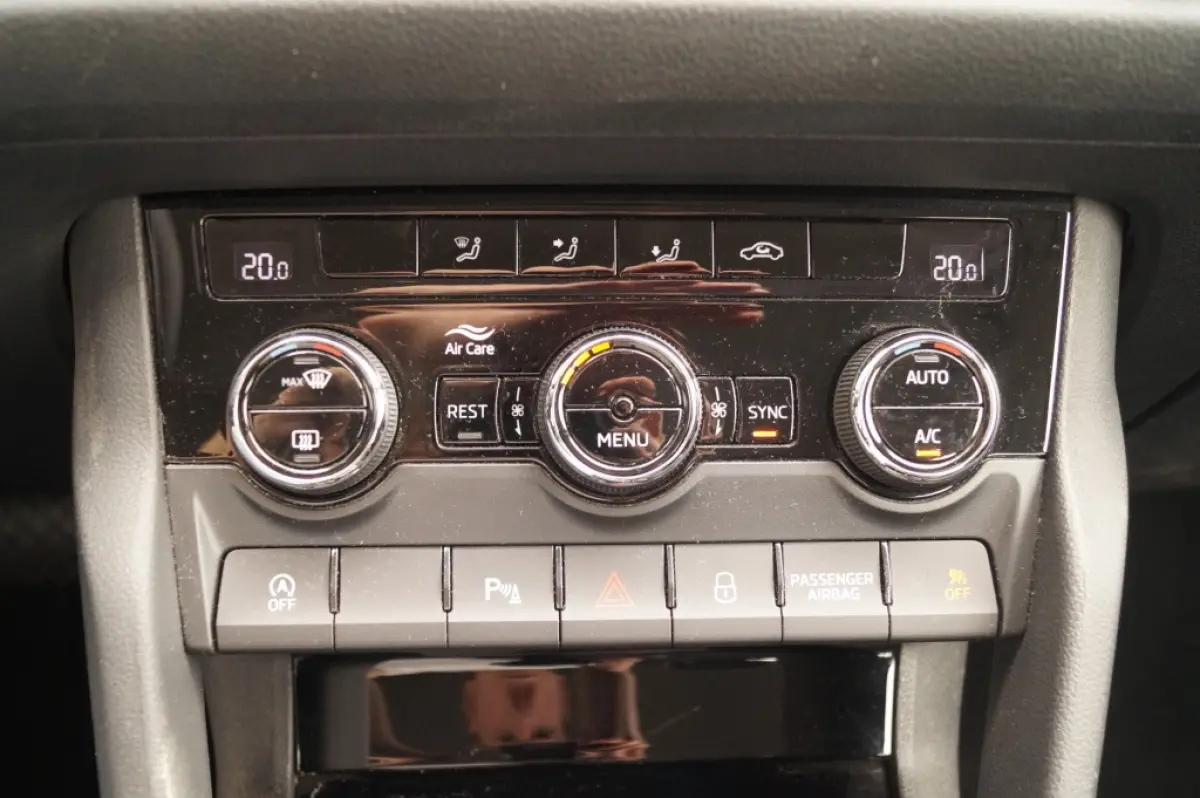 1.5 TSI 150pk DSG Business Edition 7-persoons -NAVI-ECC-