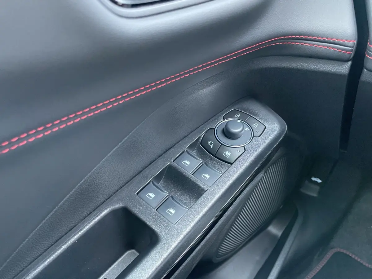 1.0 ST-Line | Black Pack | Winterpack | Cruise Control | Camera | CarPlay |
