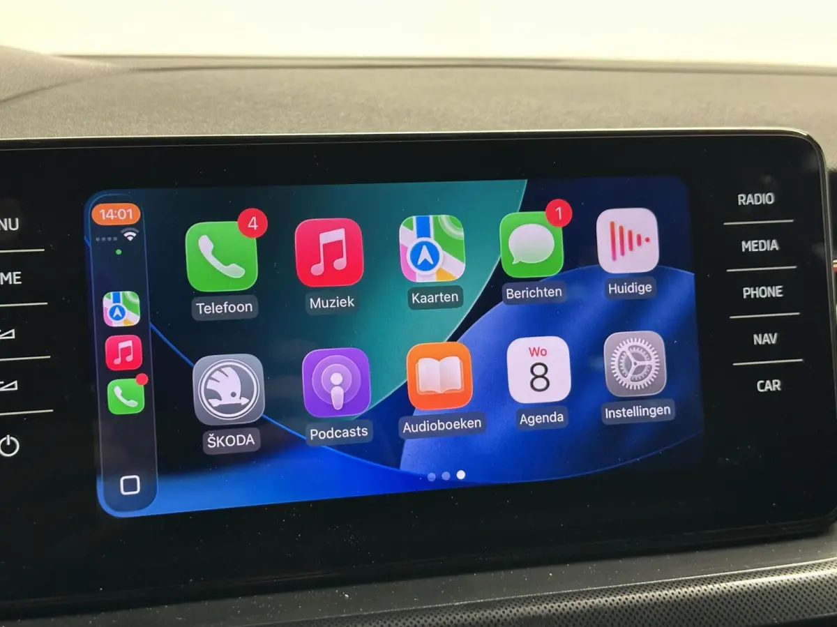 1.0 TSI Sport Business|Lane Assist|Virtual Cockpit|Carplay
