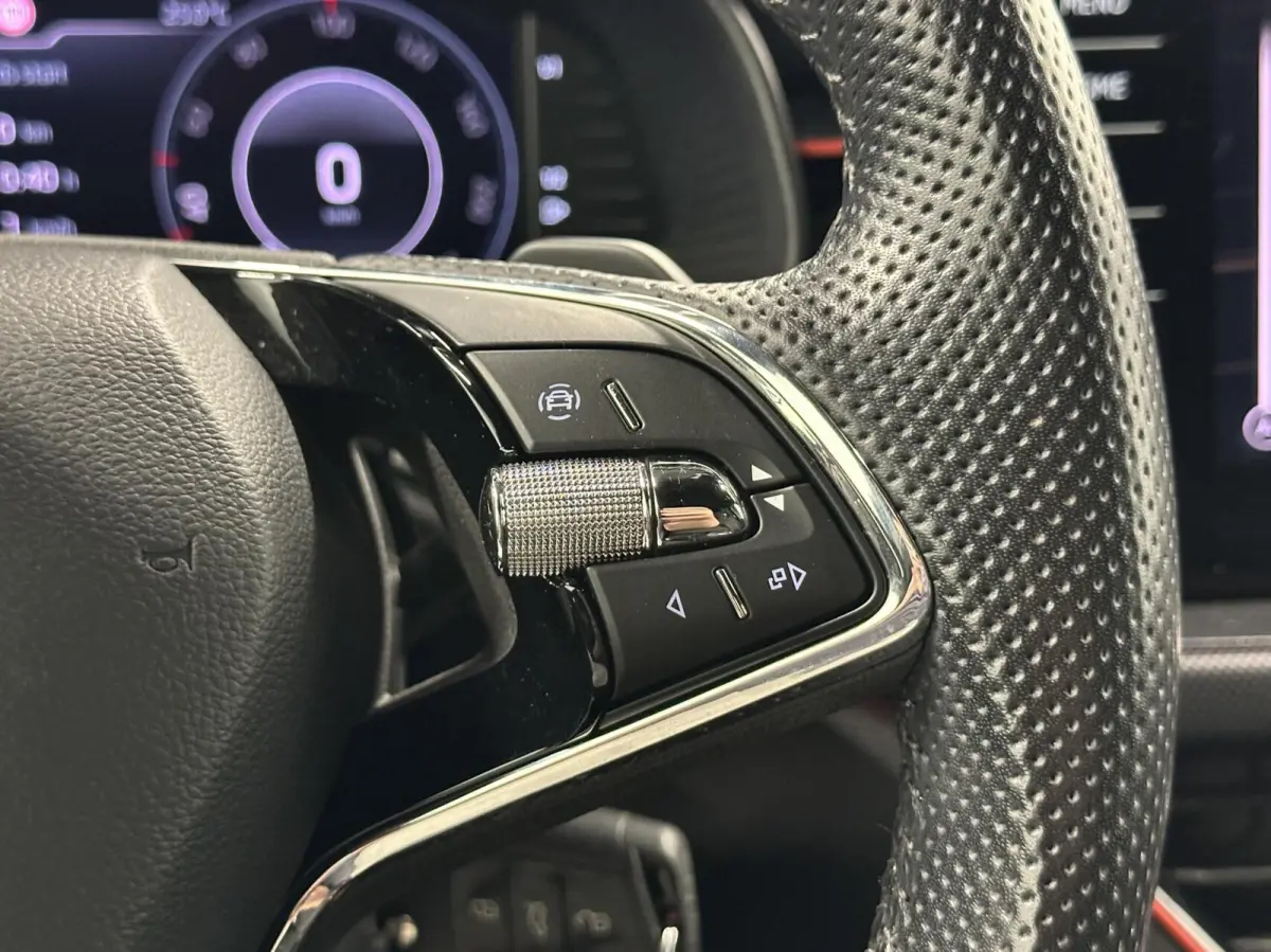 1.0 TSI Sport Business|Lane Assist|Virtual Cockpit|Carplay