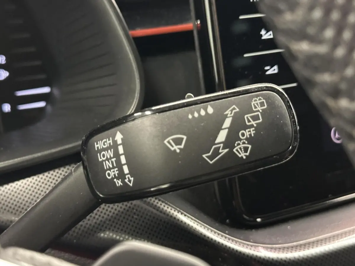 1.0 TSI Sport Business|Lane Assist|Virtual Cockpit|Carplay