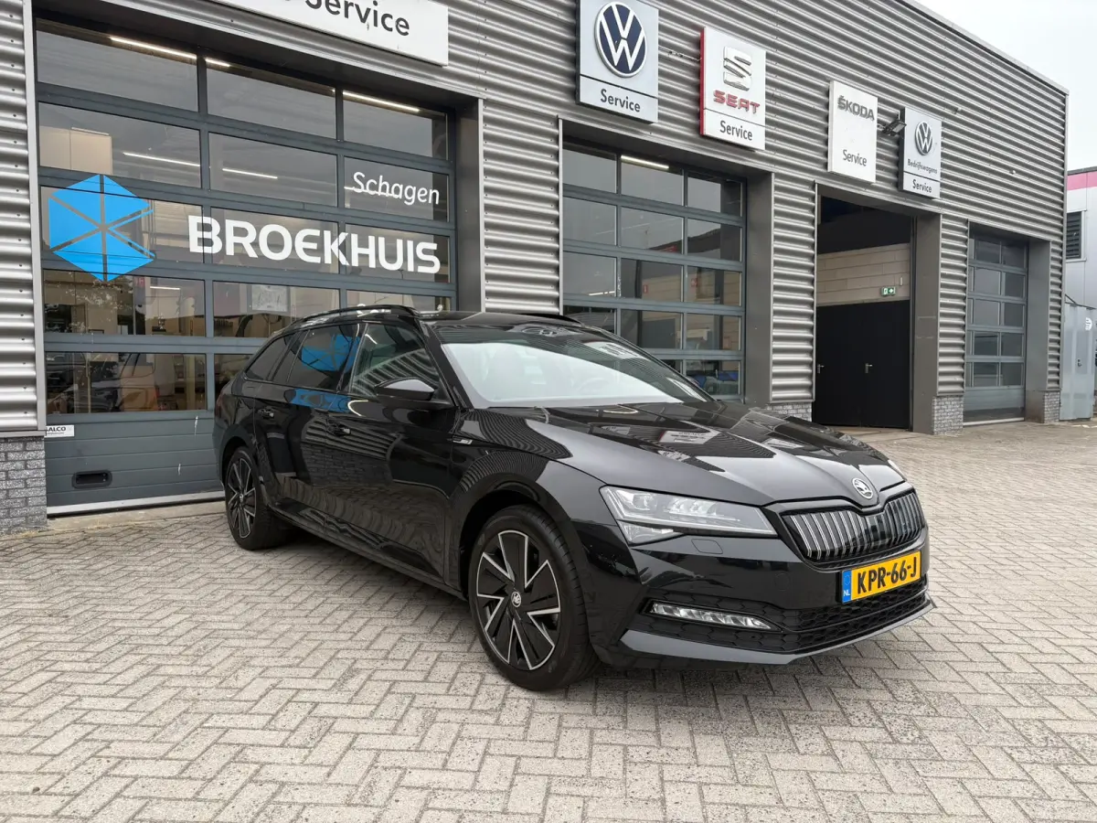 1.4 IV Sportline 204 pk 6-DSG | Achteruitrijcamera | Elektrische Stoelen | Apple Carplay |