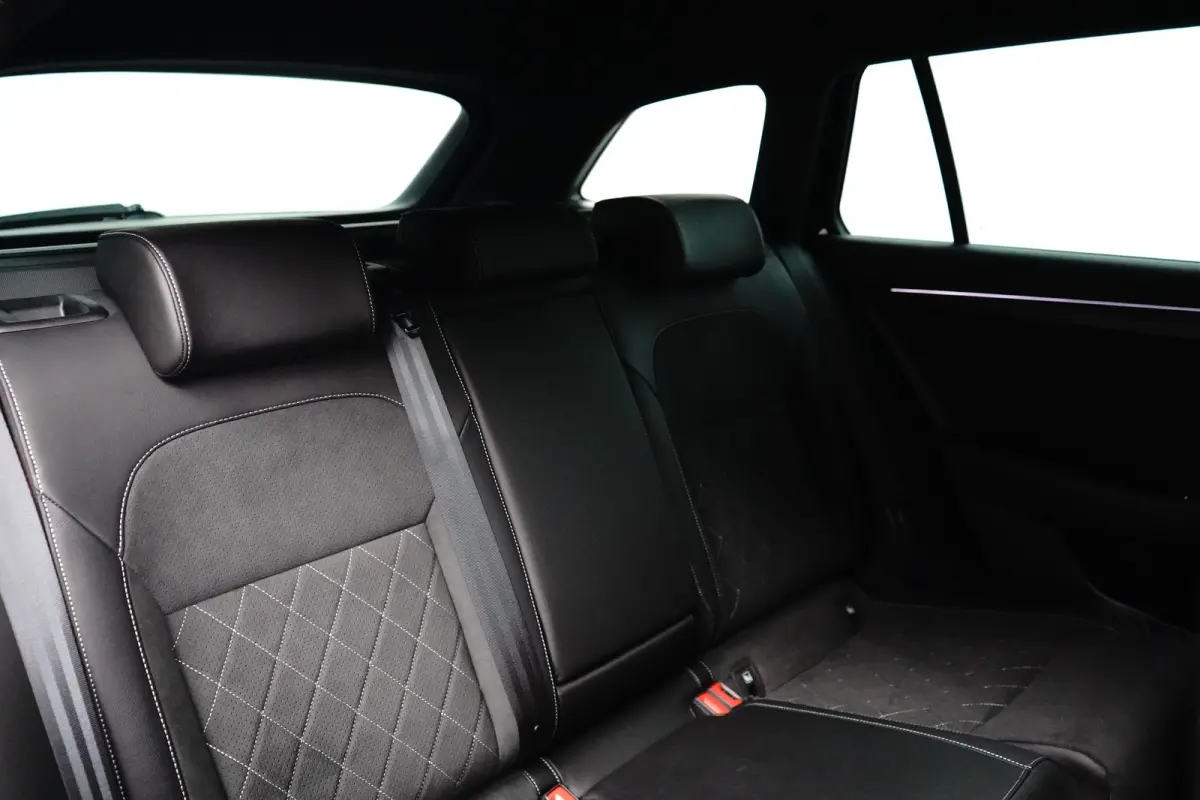 1.4 IV Sportline 204 pk 6-DSG | Achteruitrijcamera | Elektrische Stoelen | Apple Carplay |