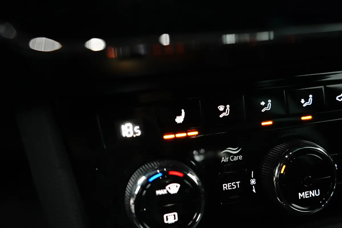 1.4 IV Sportline 204 pk 6-DSG | Achteruitrijcamera | Elektrische Stoelen | Apple Carplay |