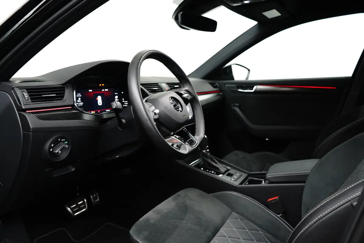 1.4 IV Sportline 204 pk 6-DSG | Achteruitrijcamera | Elektrische Stoelen | Apple Carplay |