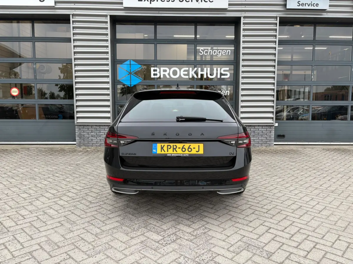 1.4 IV Sportline 204 pk 6-DSG | Achteruitrijcamera | Elektrische Stoelen | Apple Carplay |