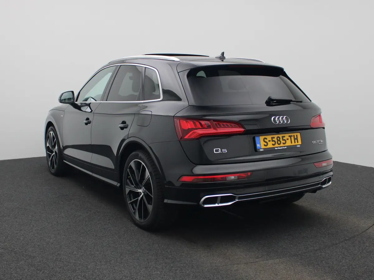 55 TFSI e quattro Competition | Automaat | Panoramadak | Stoelverwarming | Parkeersensoren | Bang&Olufsen | Head-up Display | Sfeerverlichting |