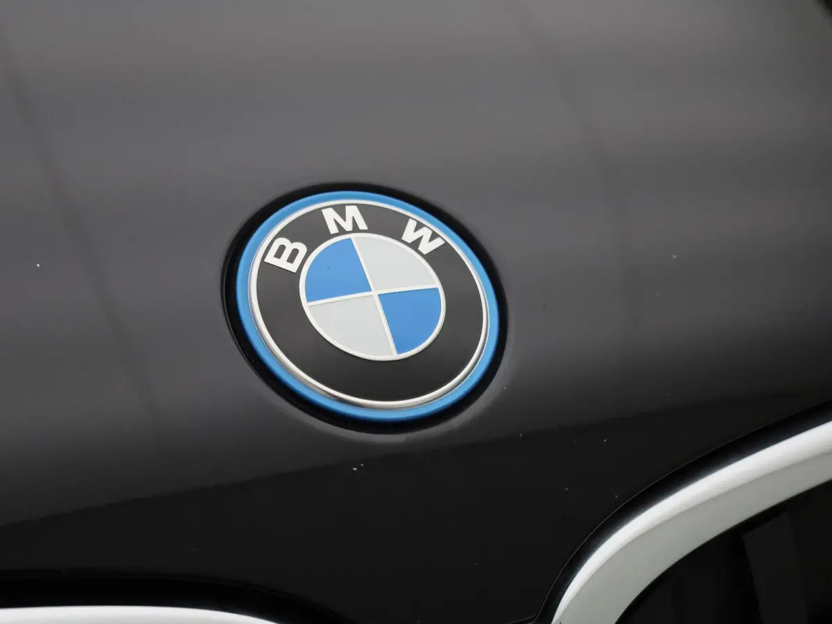 xDrive25e | Climate Control | Cruise Control | Navigatie | Achteruitcamera | Parkeersensoren | Lichtmetalen Velgen |