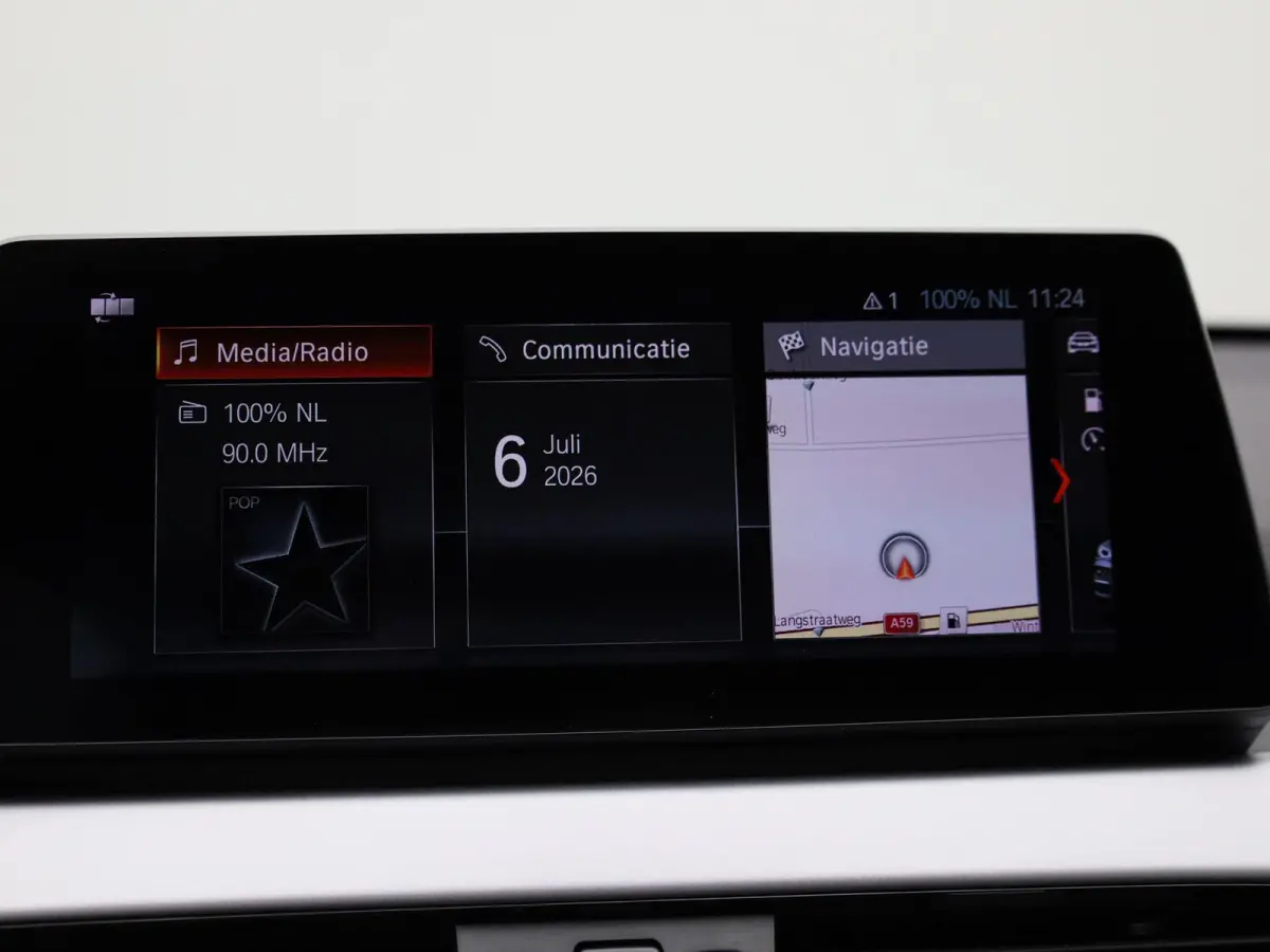 xDrive25e | Climate Control | Cruise Control | Navigatie | Achteruitcamera | Parkeersensoren | Lichtmetalen Velgen |