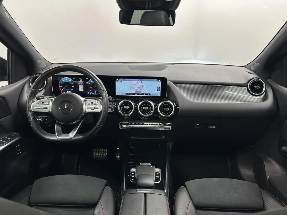 180 Business Solution AMG|WideScreen|Carplay|Pano|Carplay|Trekhaak|