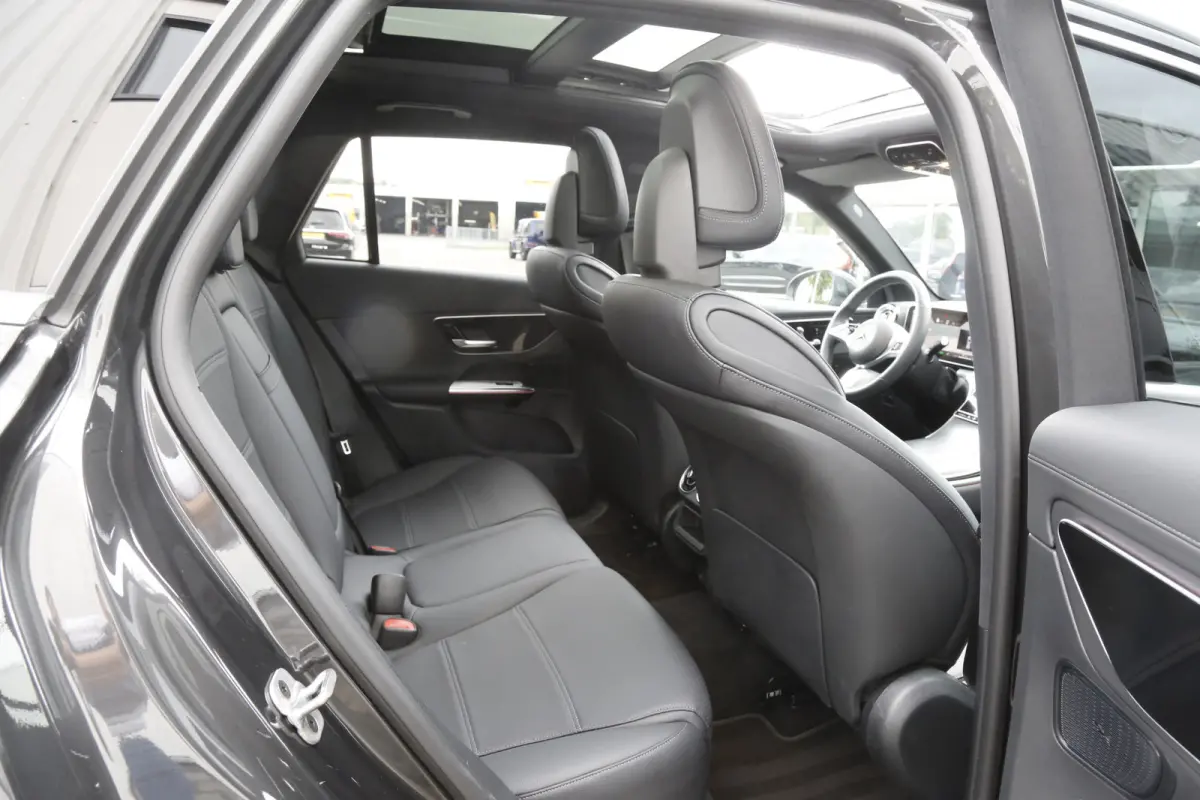 4MATIC Plug in hybride*Perfect Onderh.*Luchtvering/Pano/Massage/Stoelkoeling/Snellader/Stoelverw./ACC met stuurhulp/Vol Leder/360Camera/Keyless Entry+Go/Memorie/Sfeer/Dodehoek/Elek. Achterkl