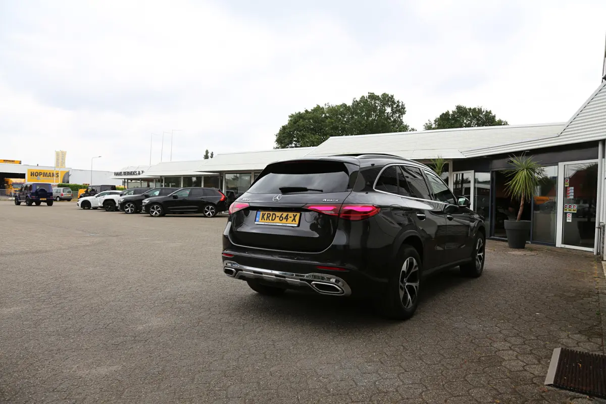 4MATIC Plug in hybride*Perfect Onderh.*Luchtvering/Pano/Massage/Stoelkoeling/Snellader/Stoelverw./ACC met stuurhulp/Vol Leder/360Camera/Keyless Entry+Go/Memorie/Sfeer/Dodehoek/Elek. Achterkl