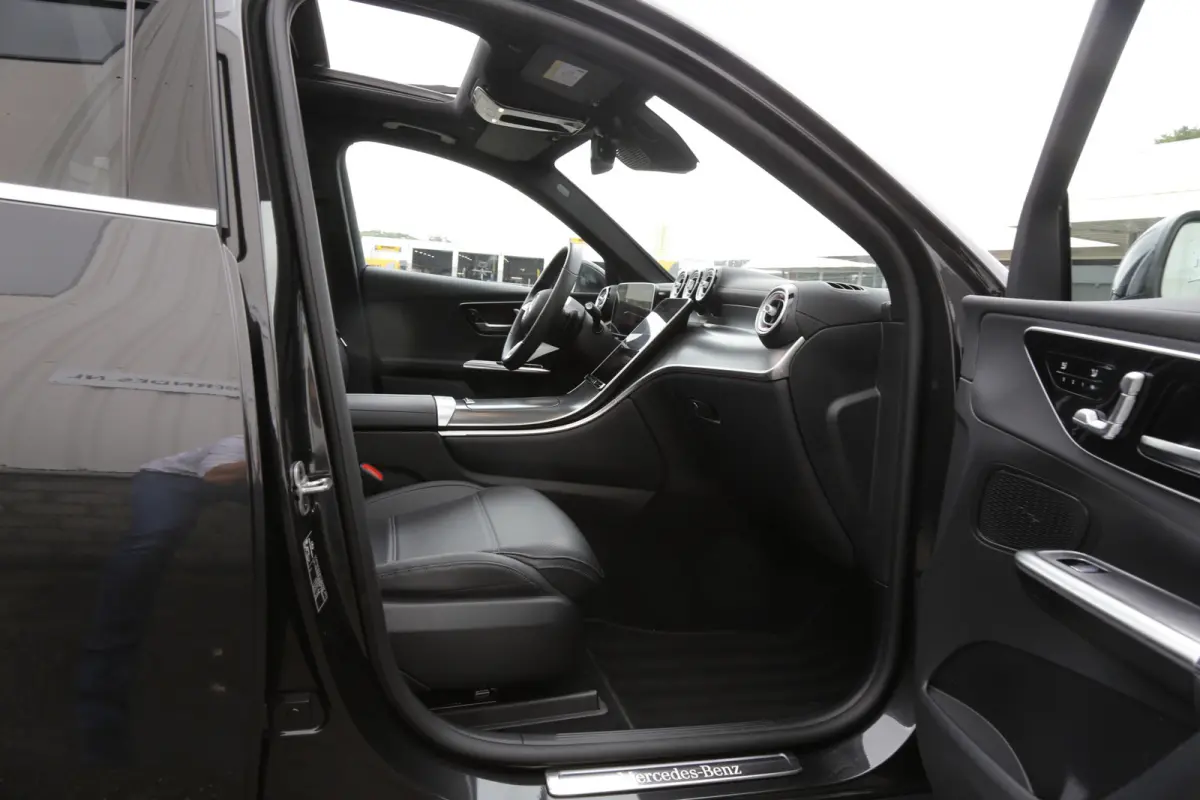 4MATIC Plug in hybride*Perfect Onderh.*Luchtvering/Pano/Massage/Stoelkoeling/Snellader/Stoelverw./ACC met stuurhulp/Vol Leder/360Camera/Keyless Entry+Go/Memorie/Sfeer/Dodehoek/Elek. Achterkl