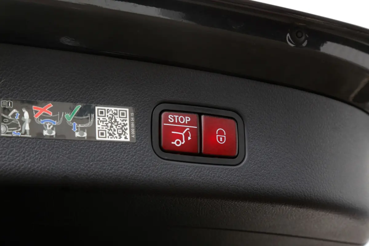 4MATIC Plug in hybride*Perfect Onderh.*Luchtvering/Pano/Massage/Stoelkoeling/Snellader/Stoelverw./ACC met stuurhulp/Vol Leder/360Camera/Keyless Entry+Go/Memorie/Sfeer/Dodehoek/Elek. Achterkl