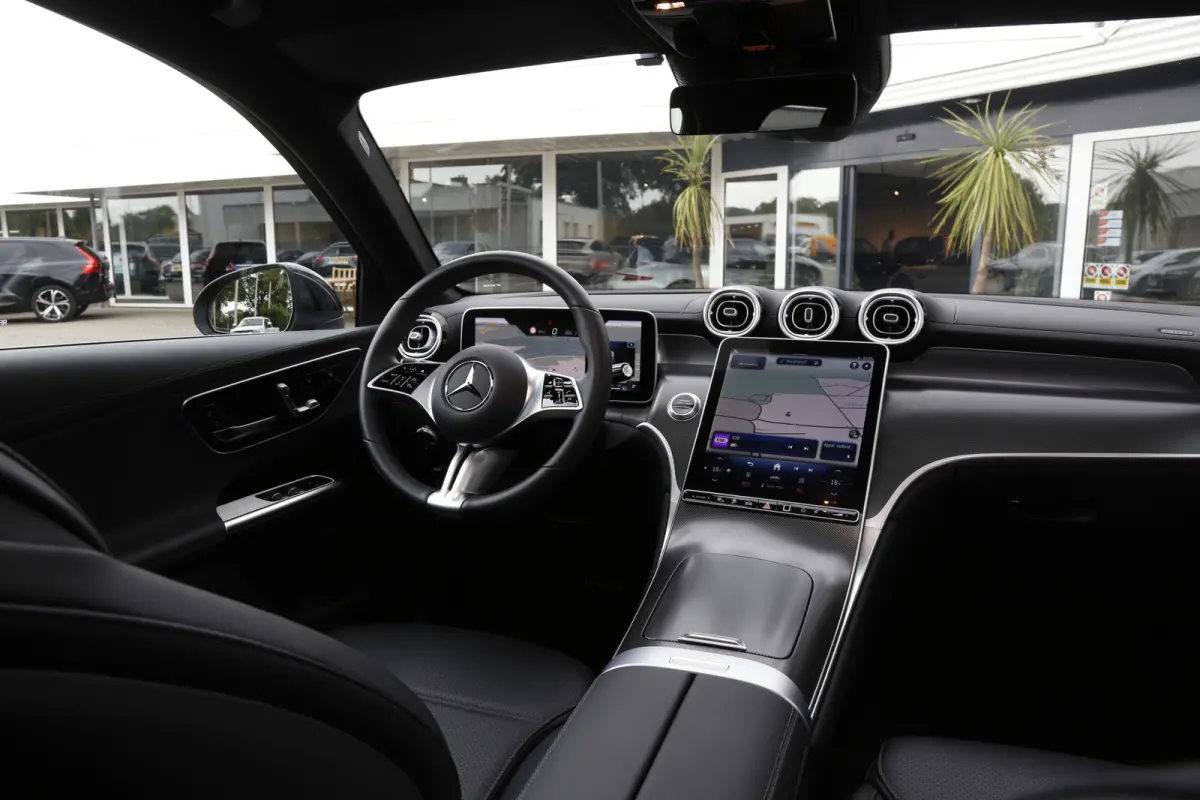4MATIC Plug in hybride*Perfect Onderh.*Luchtvering/Pano/Massage/Stoelkoeling/Snellader/Stoelverw./ACC met stuurhulp/Vol Leder/360Camera/Keyless Entry+Go/Memorie/Sfeer/Dodehoek/Elek. Achterkl