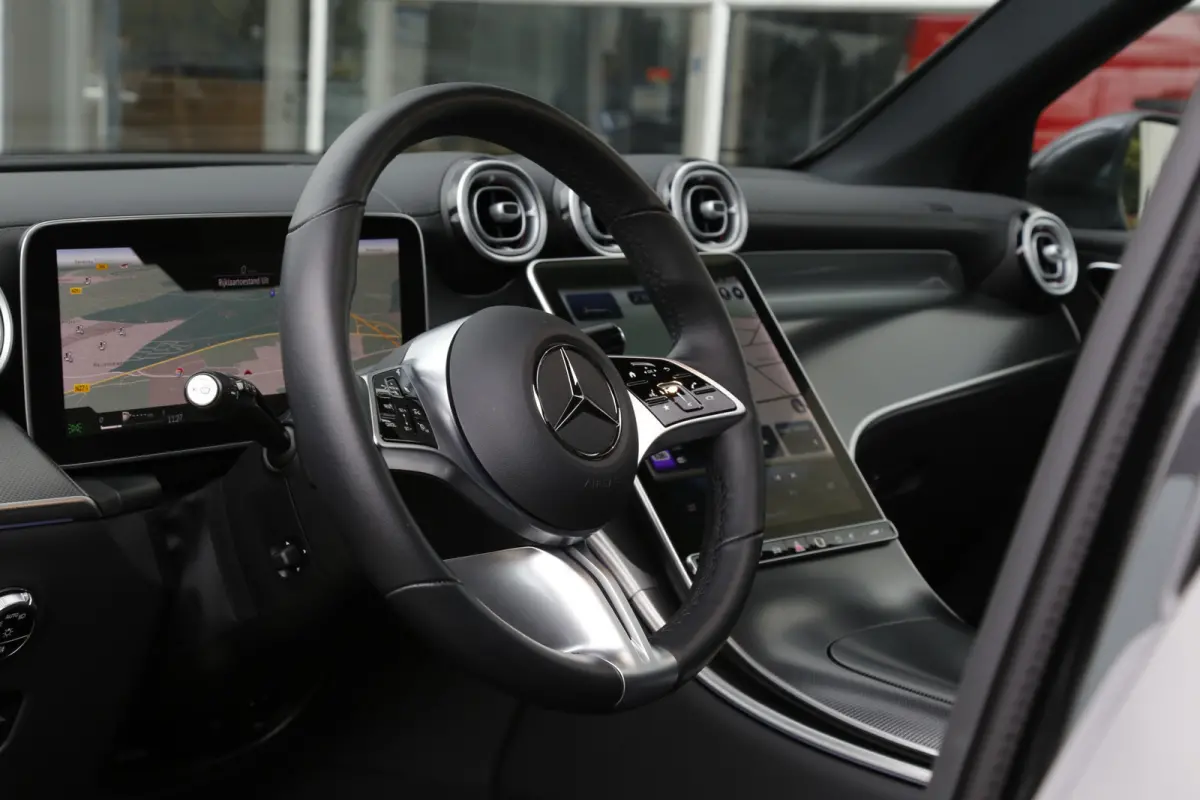 4MATIC Plug in hybride*Perfect Onderh.*Luchtvering/Pano/Massage/Stoelkoeling/Snellader/Stoelverw./ACC met stuurhulp/Vol Leder/360Camera/Keyless Entry+Go/Memorie/Sfeer/Dodehoek/Elek. Achterkl