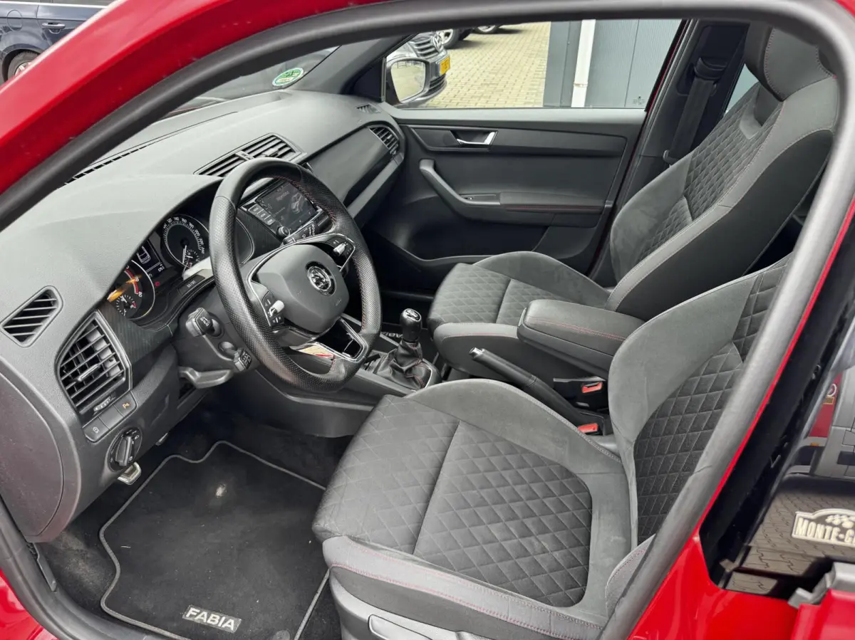 1.0 TSI 70KW Monte Carlo Panoramisch dak