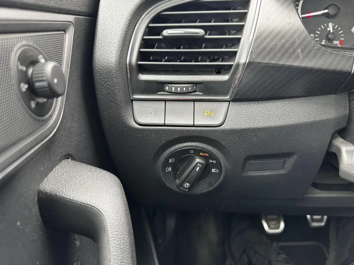 1.0 TSI 70KW Monte Carlo Panoramisch dak