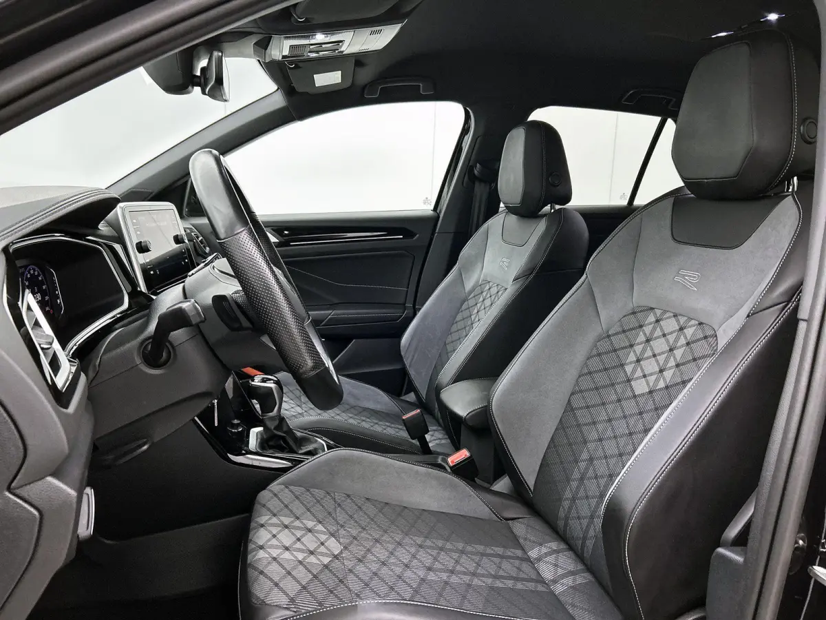 1.5 TSI R-Line | 150 PK | Automaat | Parkeercamera |  Adaptive Cruise Control | Navigatie | Apple Carplay / Android Auto |