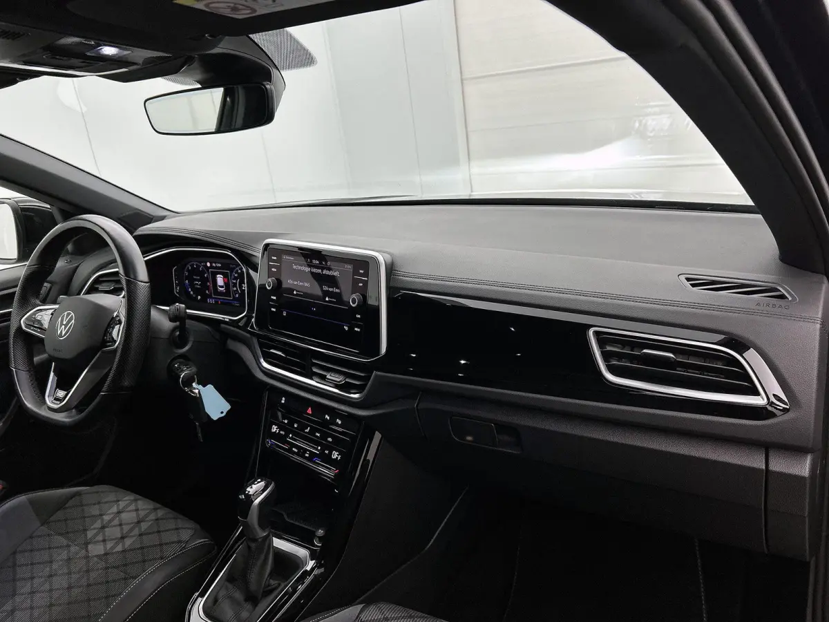 1.5 TSI R-Line | 150 PK | Automaat | Parkeercamera |  Adaptive Cruise Control | Navigatie | Apple Carplay / Android Auto |
