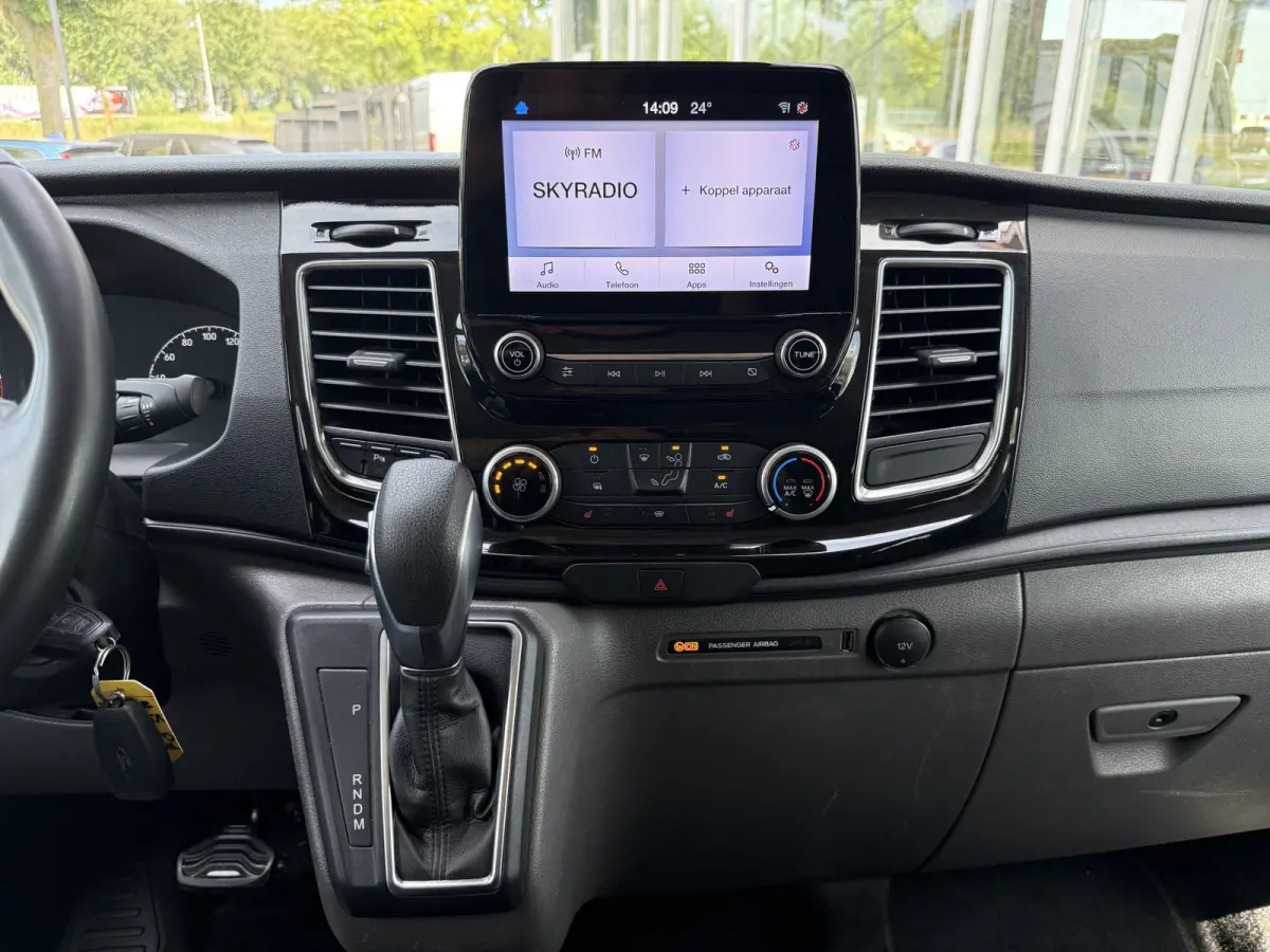 320 2.0 TDCI L2H1 Limited DC | ZB-Edition | Vol opties! | 1e Eig | NL-auto | Dealer OH