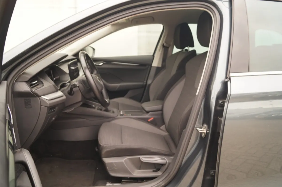 2.0 TDI 115pk Ambition -NAVI-ECC-PDC-