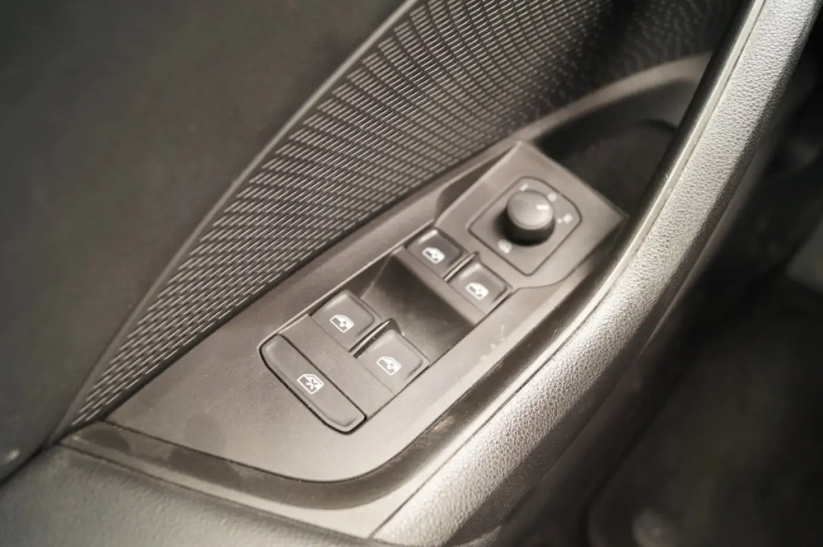 2.0 TDI 115pk Ambition -NAVI-ECC-PDC-