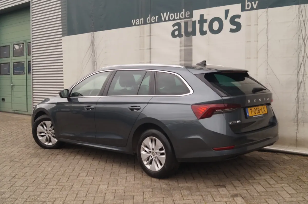 2.0 TDI 115pk Ambition -NAVI-ECC-PDC-