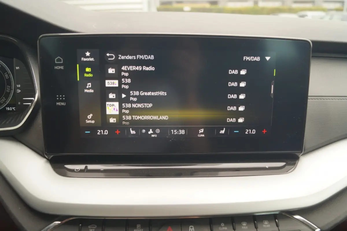 2.0 TDI 115pk Ambition -NAVI-ECC-PDC-