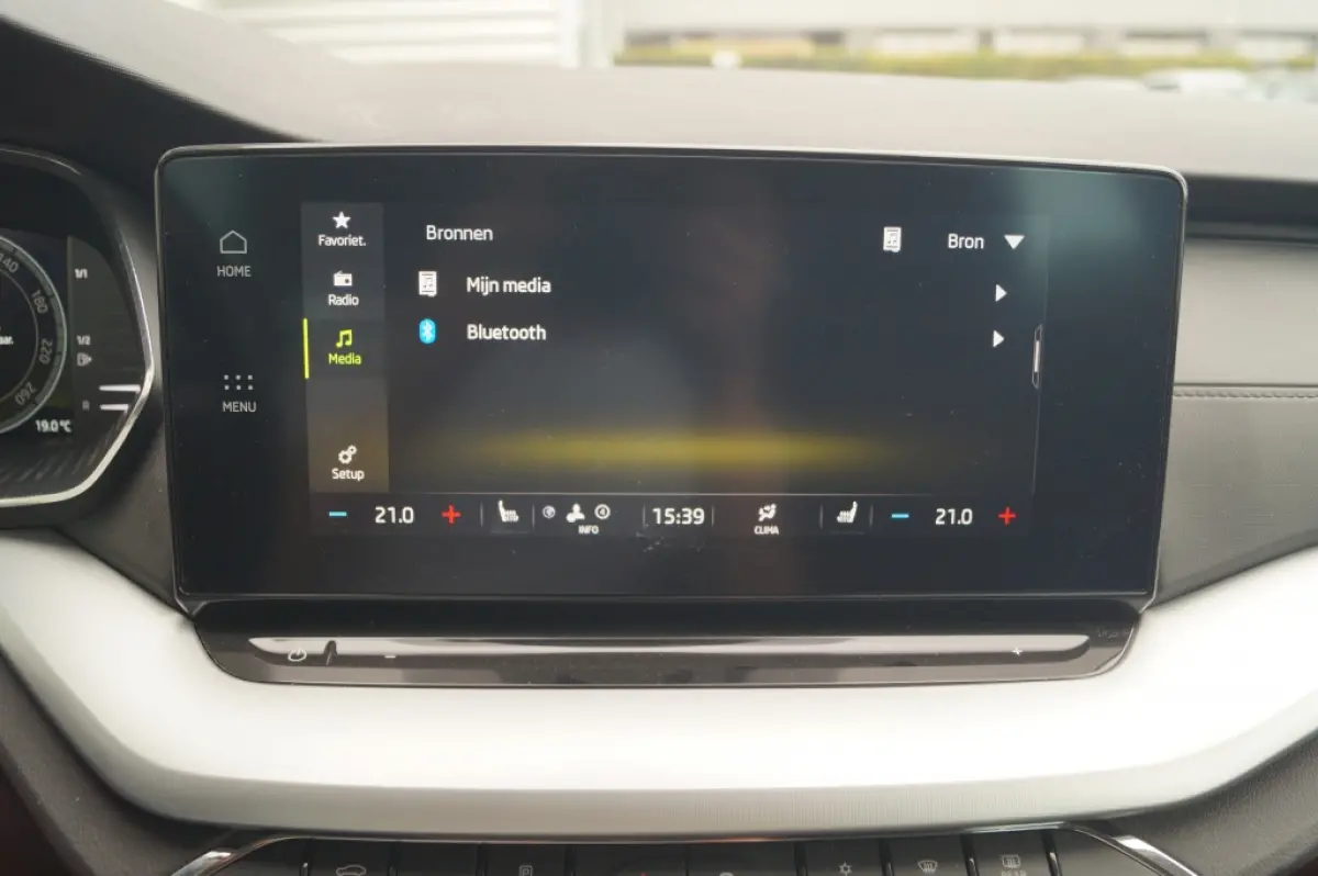 2.0 TDI 115pk Ambition -NAVI-ECC-PDC-