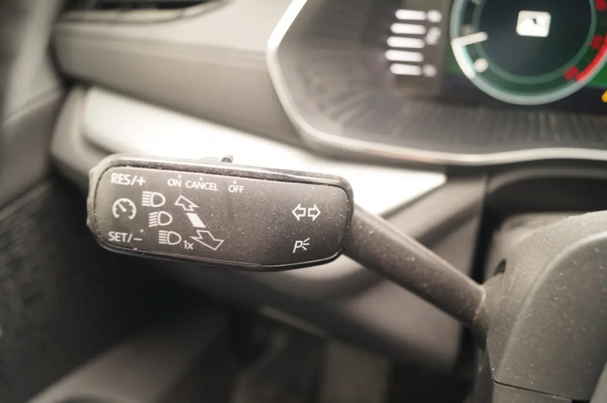 2.0 TDI 115pk Ambition -NAVI-ECC-PDC-