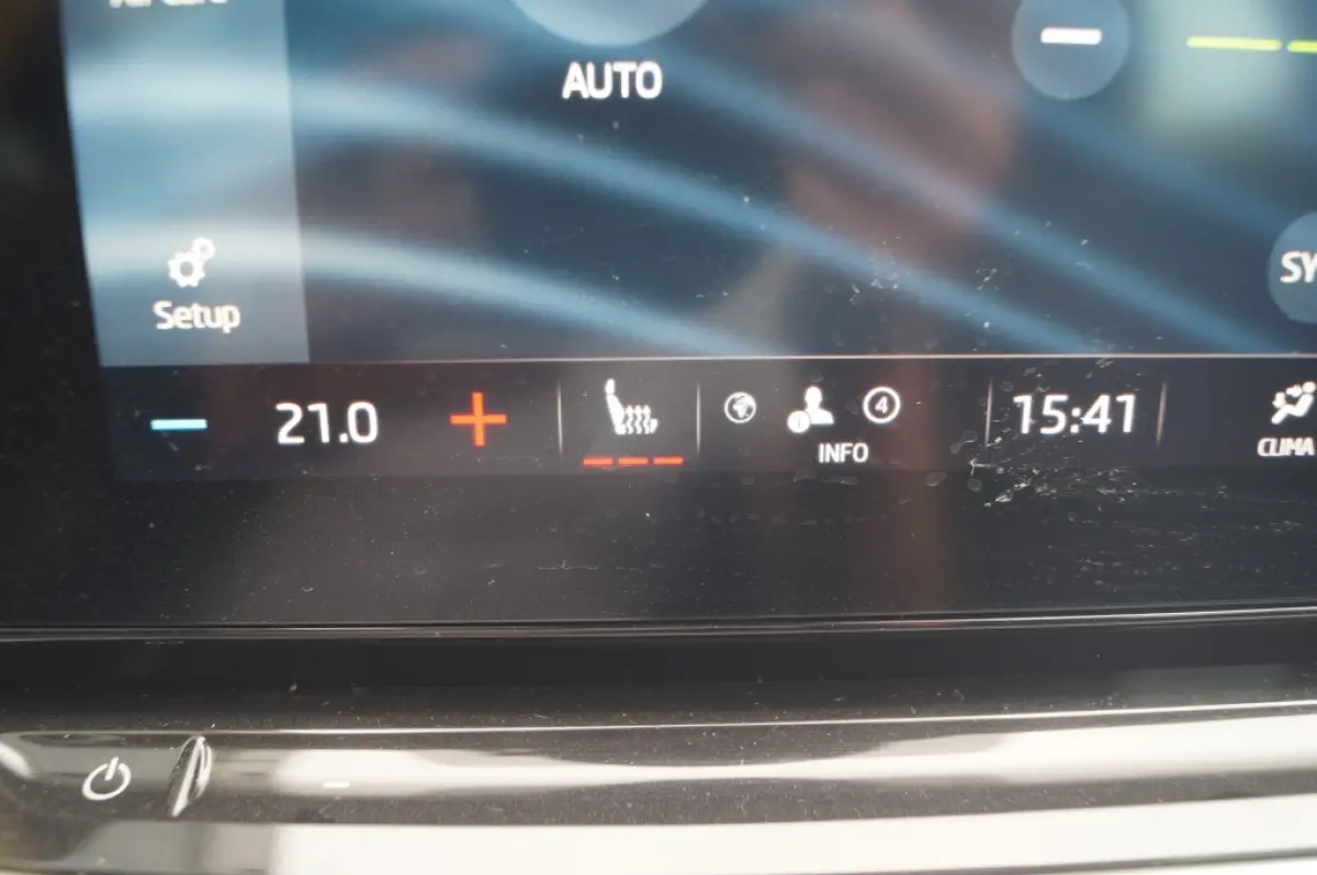 2.0 TDI 115pk Ambition -NAVI-ECC-PDC-