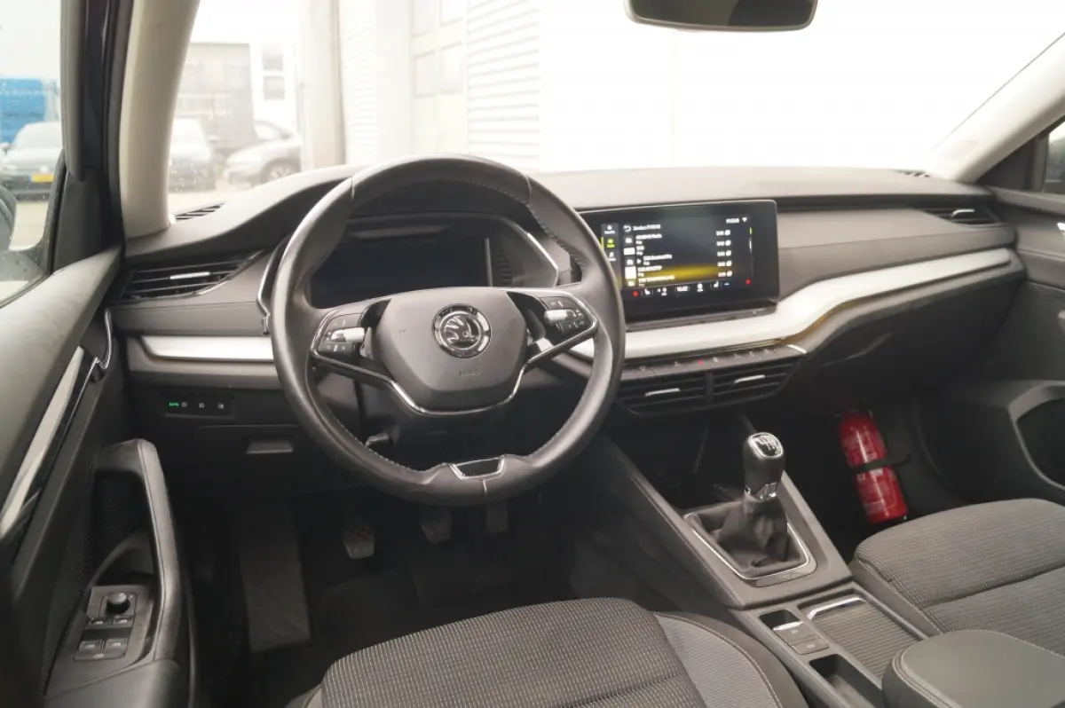 2.0 TDI 115pk Ambition -NAVI-ECC-PDC-